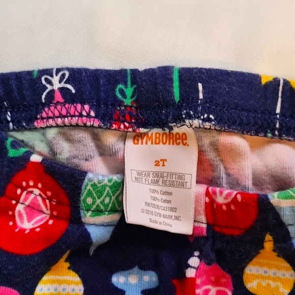 5/$20 Two pair holiday pants Sz 2T - Picture 2 of 4